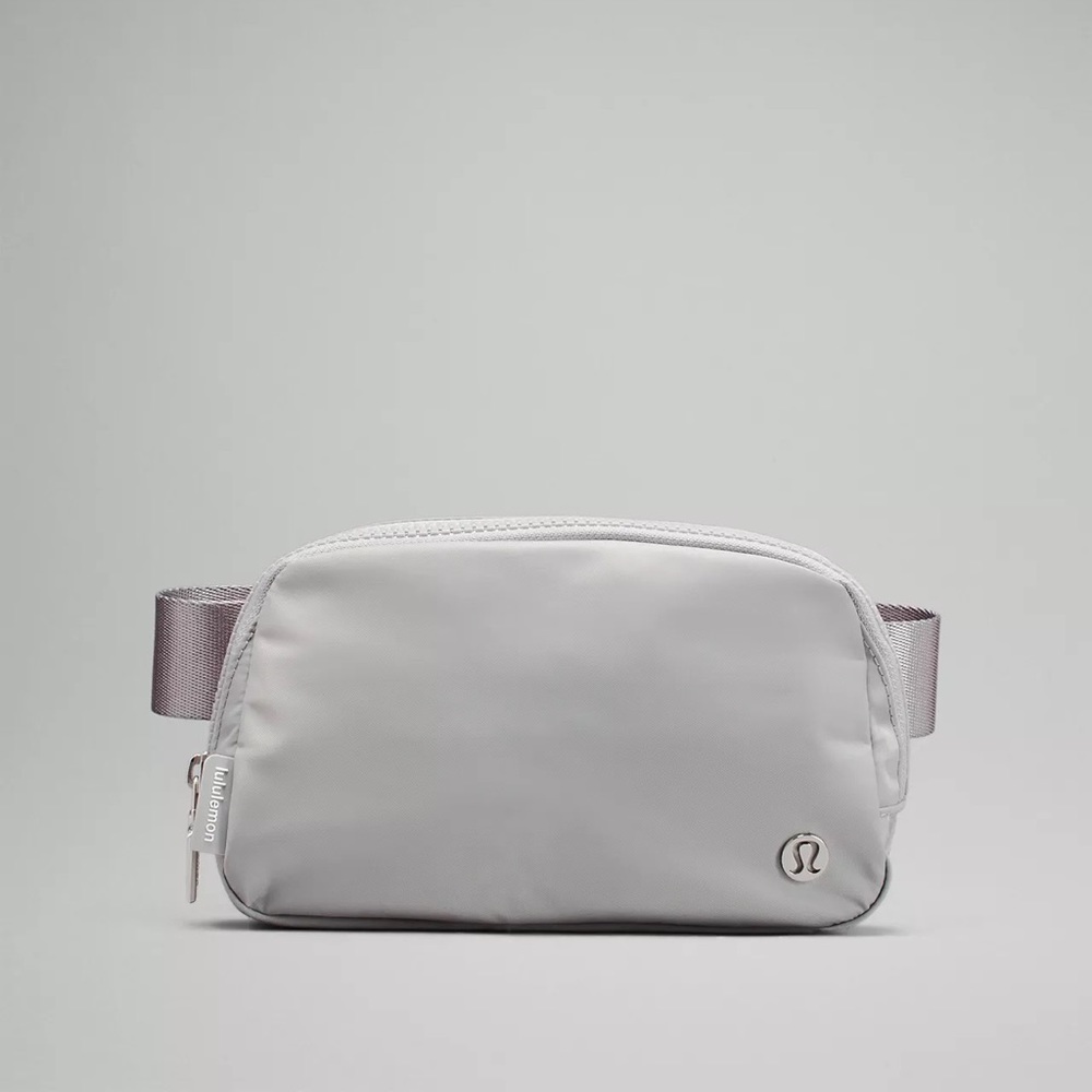 Lululemon Everywhere Belt Bag